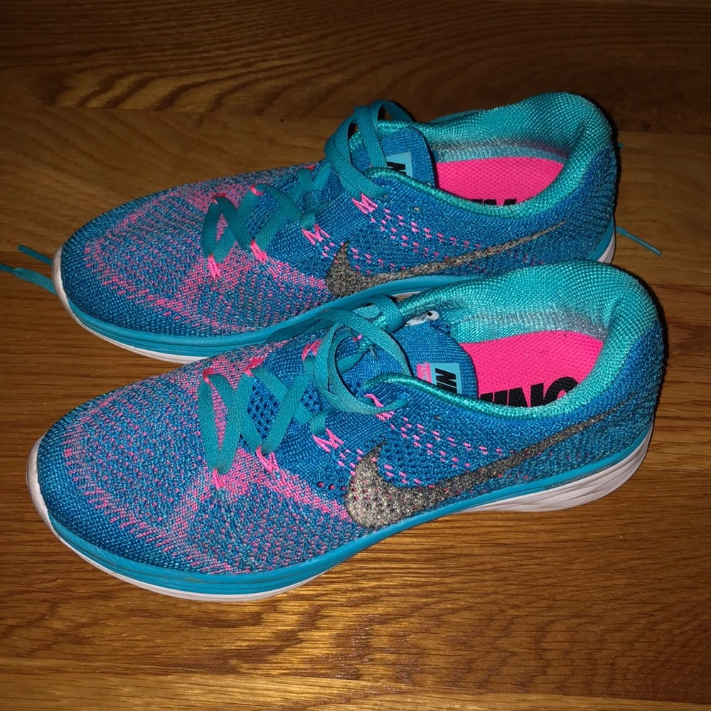 Nike Flyknit Lunar 3 shoes